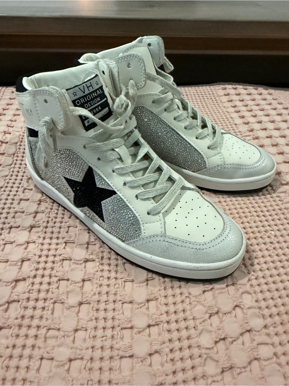 Women's White High-Top Sneaker with Black Star Accent - Picture 4 of 6